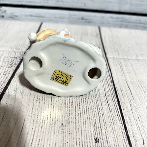 HOMCO Figurine Boy Santa Hat Pulling Bag of Presents Teddy Bear Vintage #5613 - Picture 3 of 3